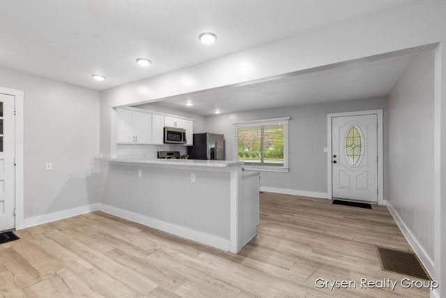 251 60th Street Se, City Of Kentwood, MI 49548