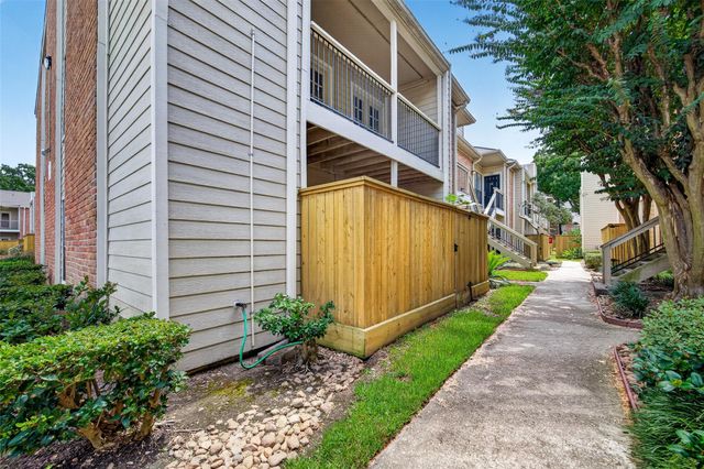 2001 Bering Drive 3D, Houston, TX 77057