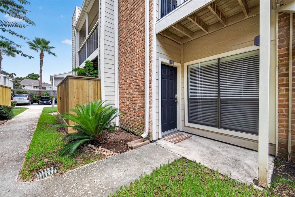 2001 Bering Drive 3D, Houston, TX 77057