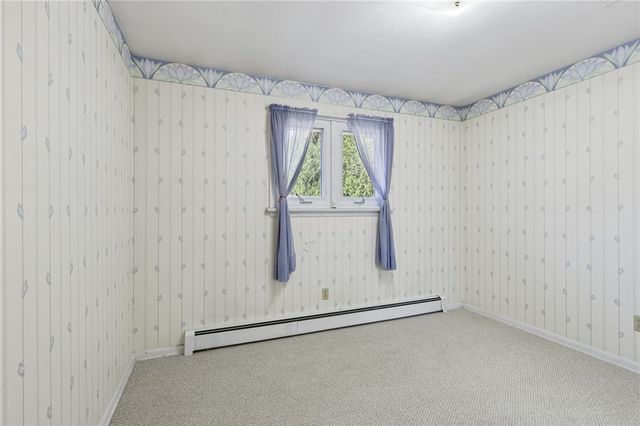 625 Rich Dr, Hickory Twp, PA 16101