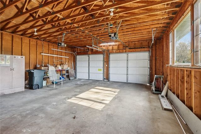 625 Rich Dr, Hickory Twp, PA 16101