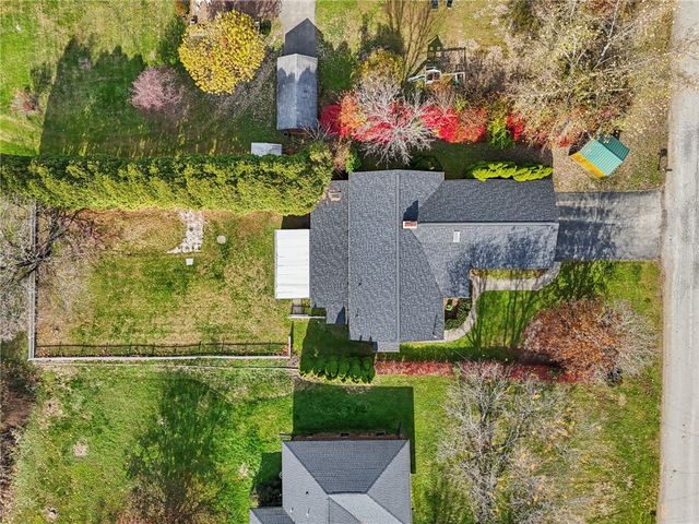 625 Rich Dr, Hickory Twp, PA 16101