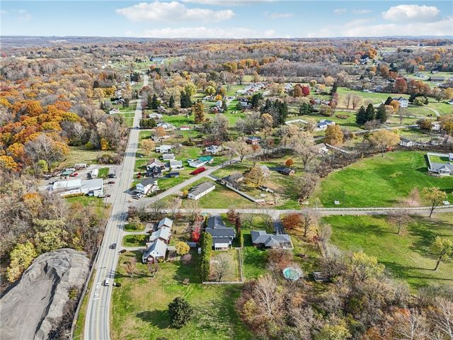 625 Rich Dr, Hickory Twp, PA 16101