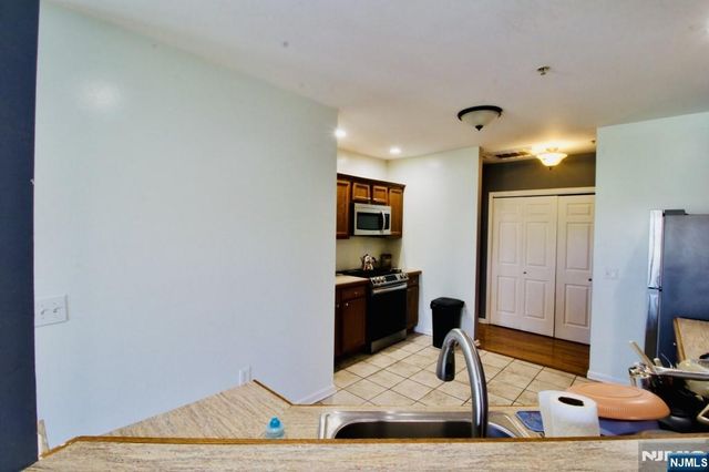 340 The Promenade, Edgewater, NJ 07020