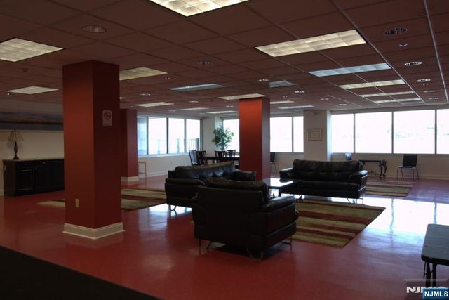 340 The Promenade, Edgewater, NJ 07020