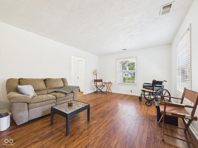 4406 Dartmouth Drive, Anderson, IN 46013