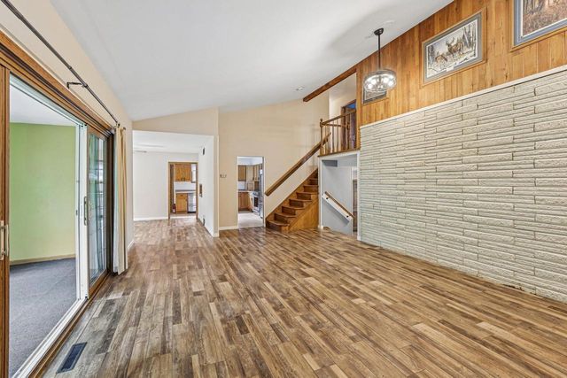 4833 Windsor Prairie Road, Waunakee, WI 53532