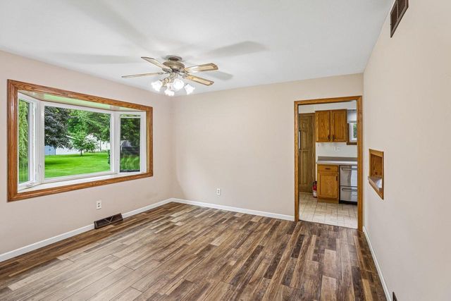 4833 Windsor Prairie Road, Waunakee, WI 53532