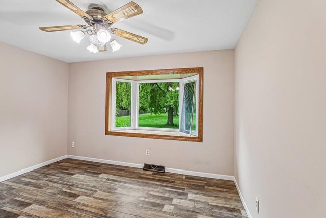 4833 Windsor Prairie Road, Waunakee, WI 53532