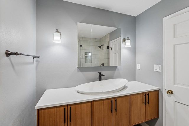 4833 Windsor Prairie Road, Waunakee, WI 53532