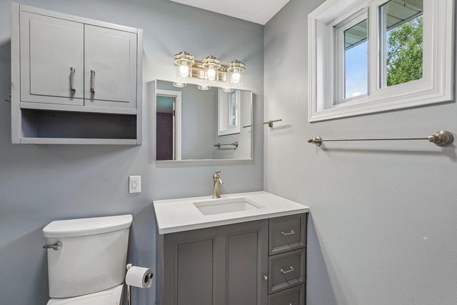 4833 Windsor Prairie Road, Waunakee, WI 53532