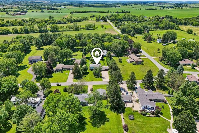 4833 Windsor Prairie Road, Waunakee, WI 53532