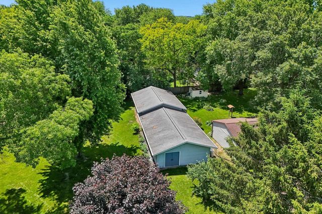 4833 Windsor Prairie Road, Waunakee, WI 53532