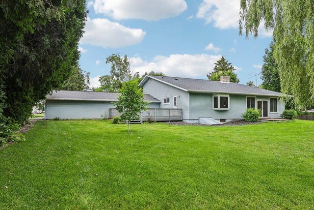 4833 Windsor Prairie Road, Waunakee, WI 53532