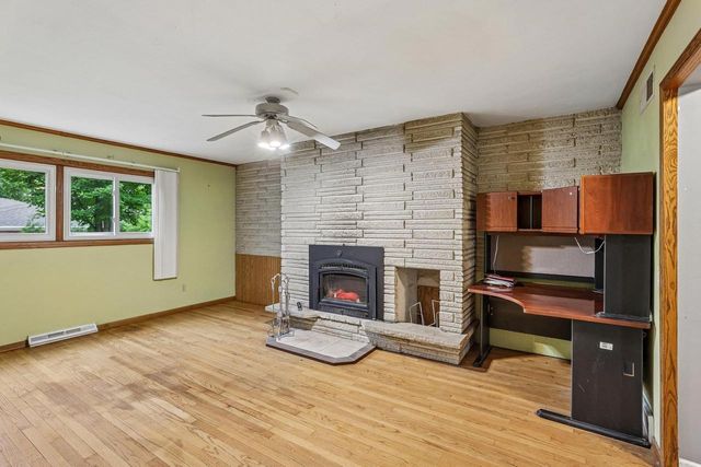 4833 Windsor Prairie Road, Waunakee, WI 53532