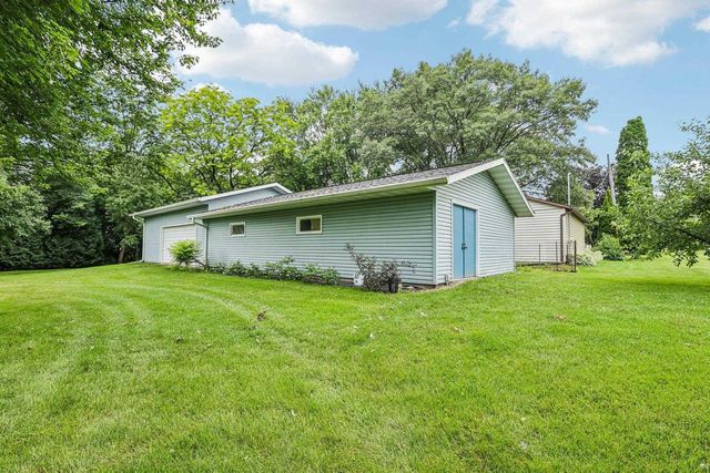 4833 Windsor Prairie Road, Waunakee, WI 53532