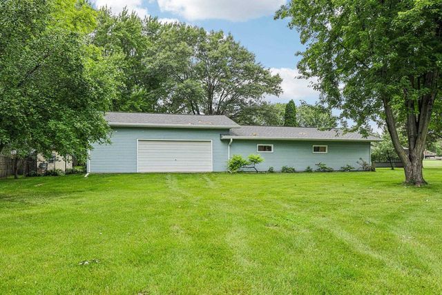 4833 Windsor Prairie Road, Waunakee, WI 53532