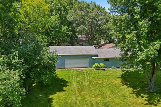 4833 Windsor Prairie Road, Waunakee, WI 53532
