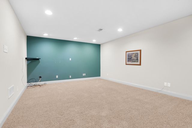 2547 Holiday House Road, Shoreham Vllg, MI 49085