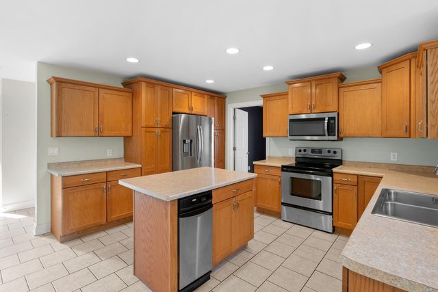 2547 Holiday House Road, Shoreham Vllg, MI 49085