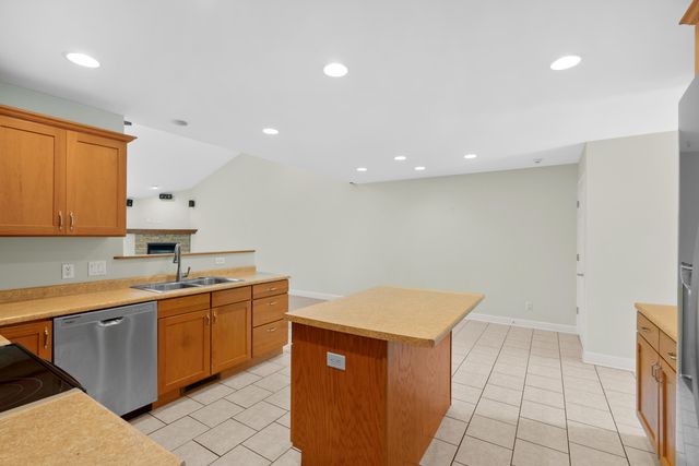 2547 Holiday House Road, Shoreham Vllg, MI 49085