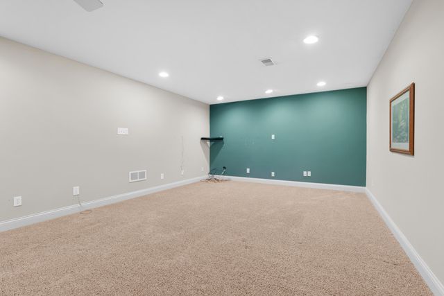 2547 Holiday House Road, Shoreham Vllg, MI 49085