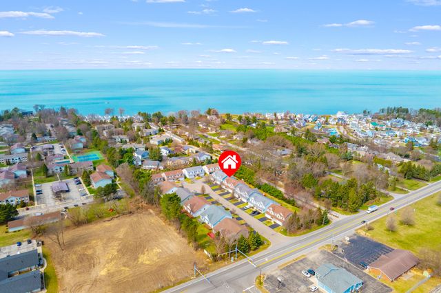 2547 Holiday House Road, Shoreham Vllg, MI 49085