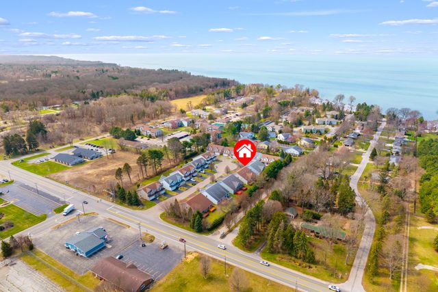 2547 Holiday House Road, Shoreham Vllg, MI 49085