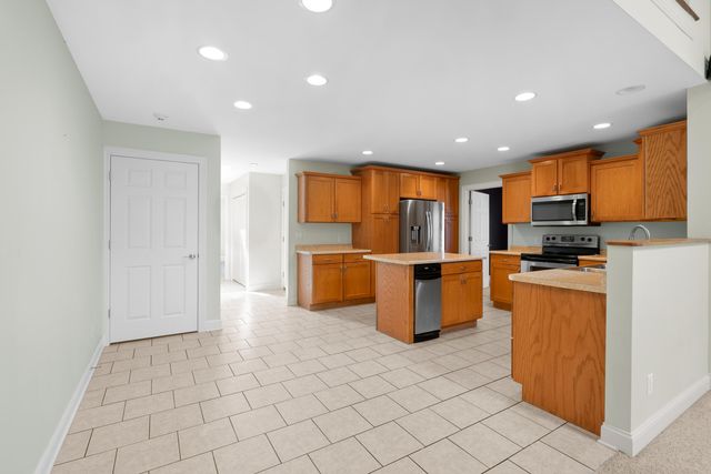 2547 Holiday House Road, Shoreham Vllg, MI 49085