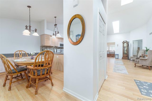 159 Addison Circle, Fowlerville, MI 48836