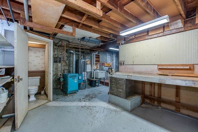 87 Knoll Street, Boston, MA 02131
