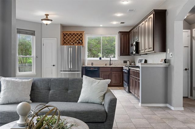 1602 Iris LN, Cedar Park, TX 78613