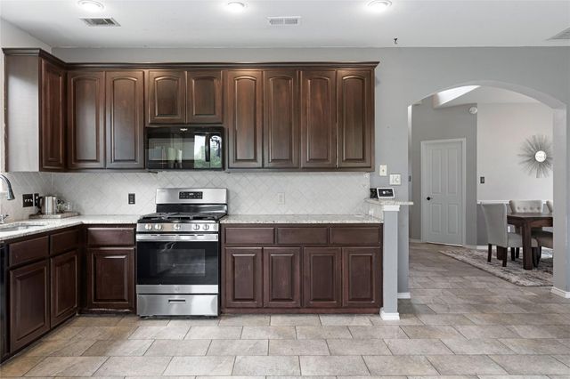 1602 Iris LN, Cedar Park, TX 78613