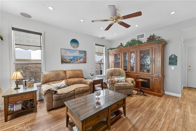 17 Via Anadeja, Rancho Santa Margarita, CA 92688