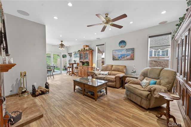 17 Via Anadeja, Rancho Santa Margarita, CA 92688