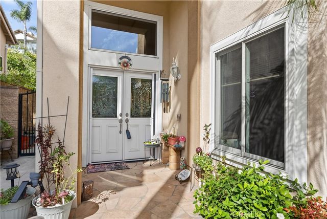 17 Via Anadeja, Rancho Santa Margarita, CA 92688