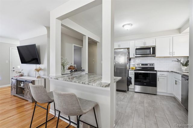 35942 Sherborne Drive, Clinton Township, MI 48035