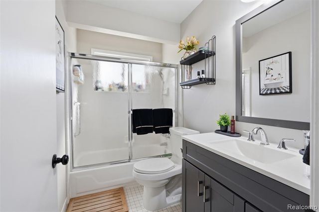 35942 Sherborne Drive, Clinton Township, MI 48035