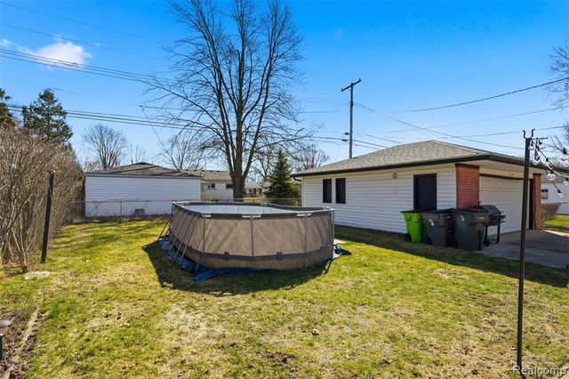 35942 Sherborne Drive, Clinton Township, MI 48035