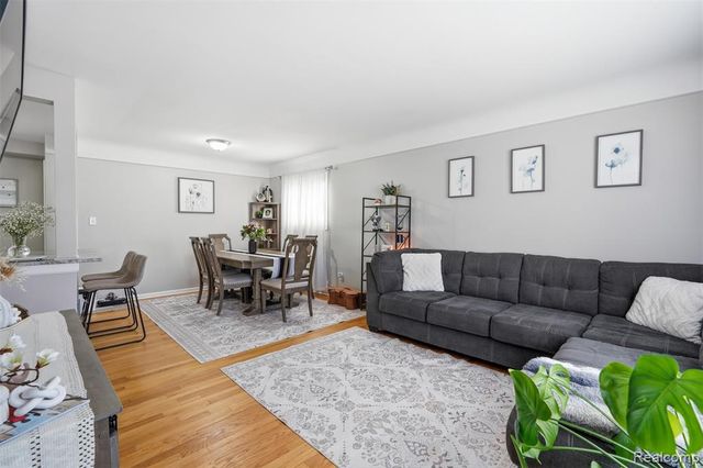 35942 Sherborne Drive, Clinton Township, MI 48035