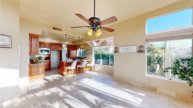 1624 Caminito Solidago, La Jolla, CA 92037