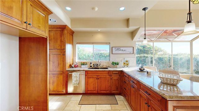 1624 Caminito Solidago, La Jolla, CA 92037