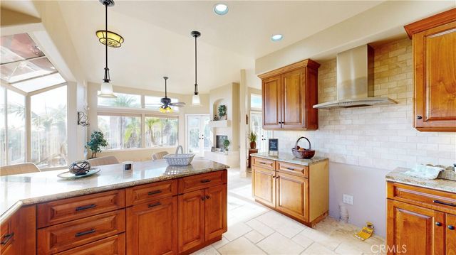1624 Caminito Solidago, La Jolla, CA 92037