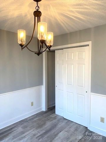 11112 Five Cedars Road, Charlotte, NC 28226