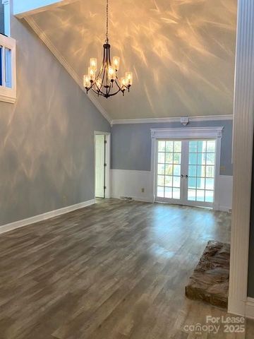 11112 Five Cedars Road, Charlotte, NC 28226