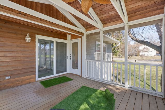 3065 Red Wing Court, Bettendorf, IA 52722