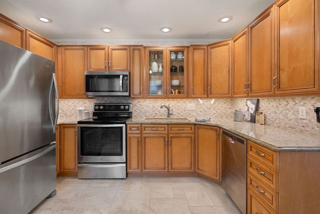 3065 Red Wing Court, Bettendorf, IA 52722