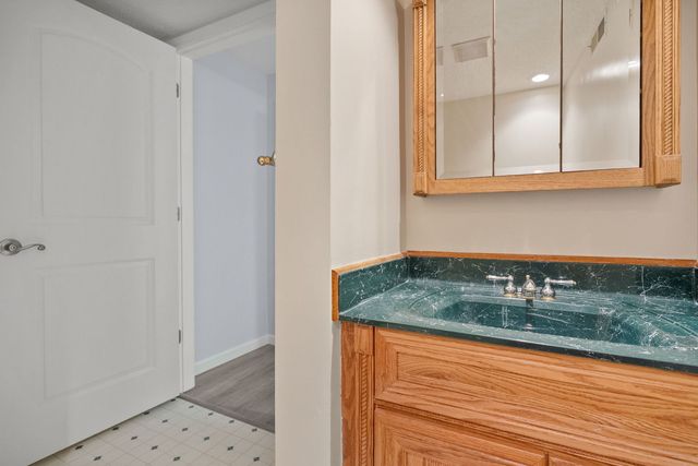 3065 Red Wing Court, Bettendorf, IA 52722