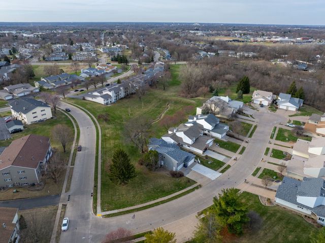 3065 Red Wing Court, Bettendorf, IA 52722