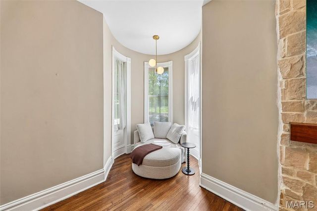 3850 Arsenal Street, St Louis, MO 63116